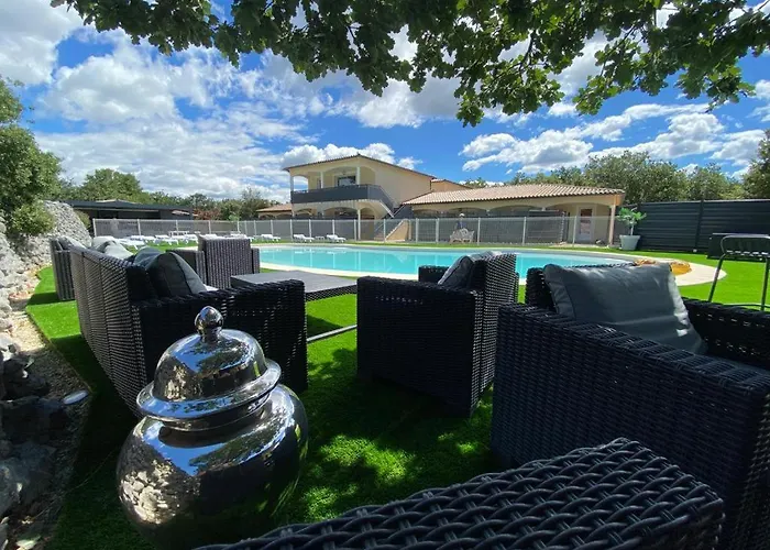 Le Paradis Acquis Casa de Férias *